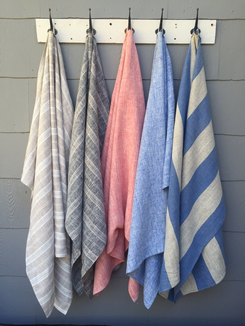 Natural/Black Linen Towel